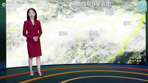 七点零八分的夏日约定，当CCTV1天气预报成为家庭固定节目
