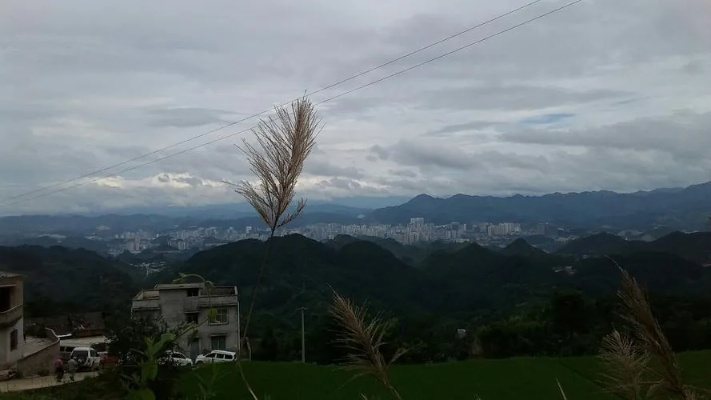 凯里天气，一城烟雨半城山