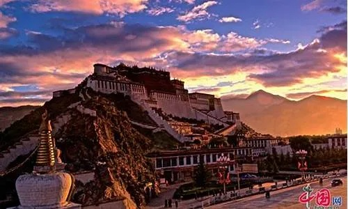 西藏天气预报15天查询，高原旅行的必备指南